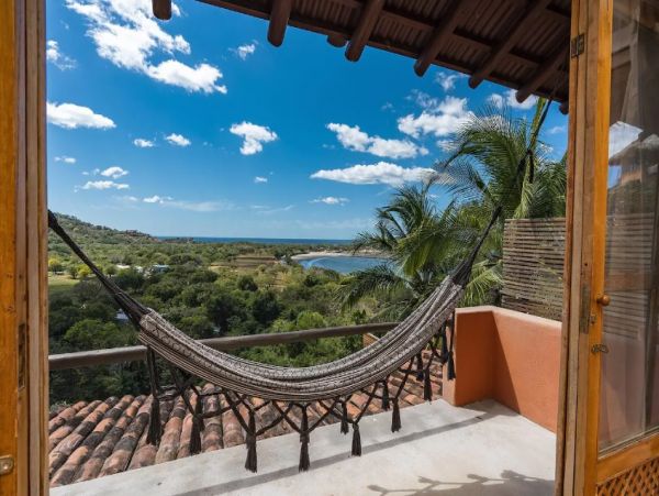 Ocean View 3 Bedroom Home with Private Pool