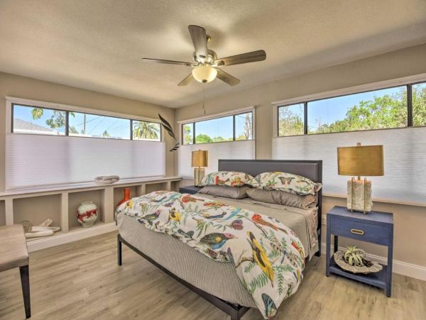 Single Level Home with 3 Bedrooms & Pool in Venice FL