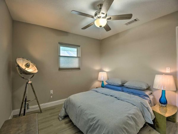 Single Level Home with 3 Bedrooms & Pool in Venice FL
