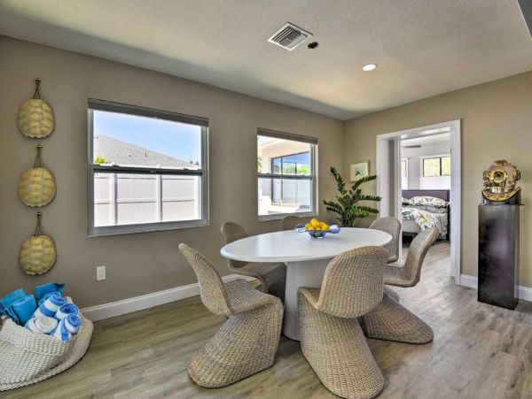 Single Level Home with 3 Bedrooms & Pool in Venice FL