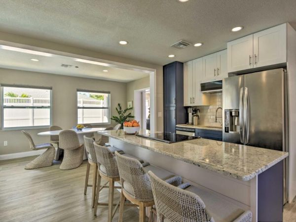 Single Level Home with 3 Bedrooms & Pool in Venice FL