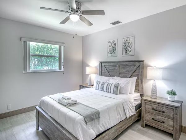 Deerfield Beach Luxury Three Bedroom Vacation Home