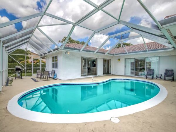 Deerfield Beach Luxury Three Bedroom Vacation Home