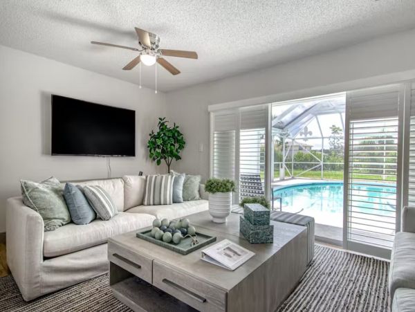 Deerfield Beach Luxury Three Bedroom Vacation Home