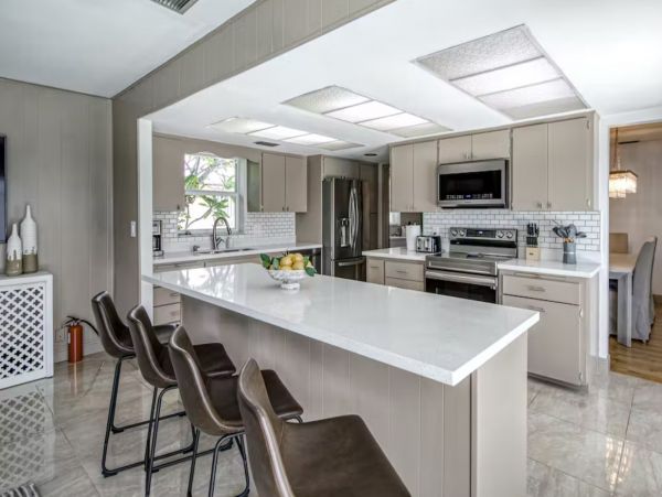 Deerfield Beach Luxury Three Bedroom Vacation Home