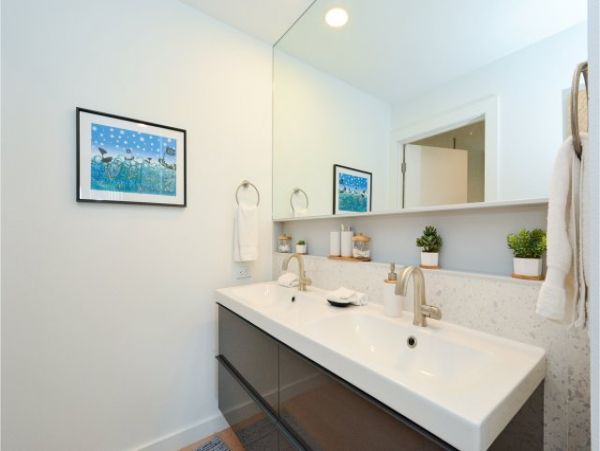 Walk to Beach Two Bedroom Vacation Condo in Longboat Key