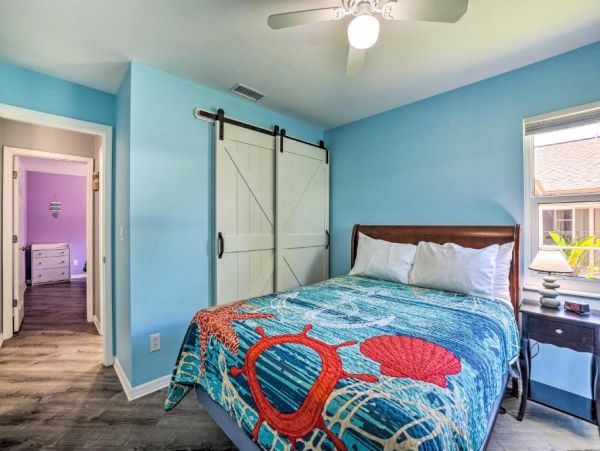 Clearwater Vacation Home Three Bedroom with Spa