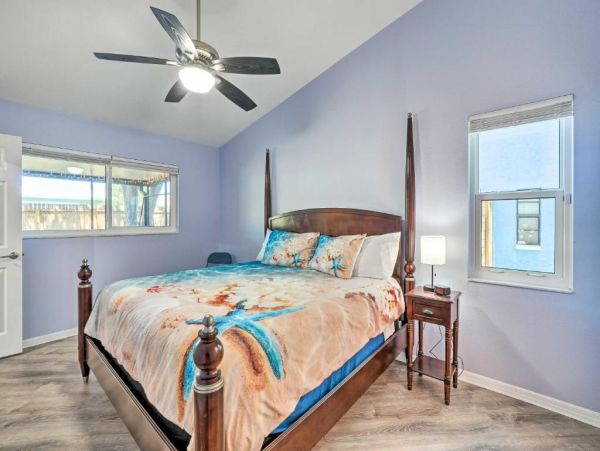 Clearwater Vacation Home Three Bedroom with Spa
