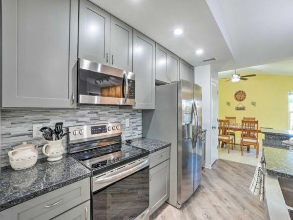 Clearwater Vacation Home Three Bedroom with Spa