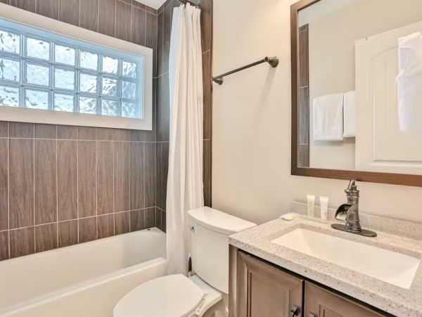 Just Delightful Clearwater Two Bedroom Cottage with Private Pool