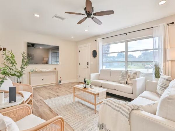 Just Delightful Clearwater Two Bedroom Cottage with Private Pool
