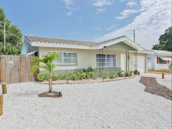 Just Delightful Clearwater Two Bedroom Cottage with Private Pool