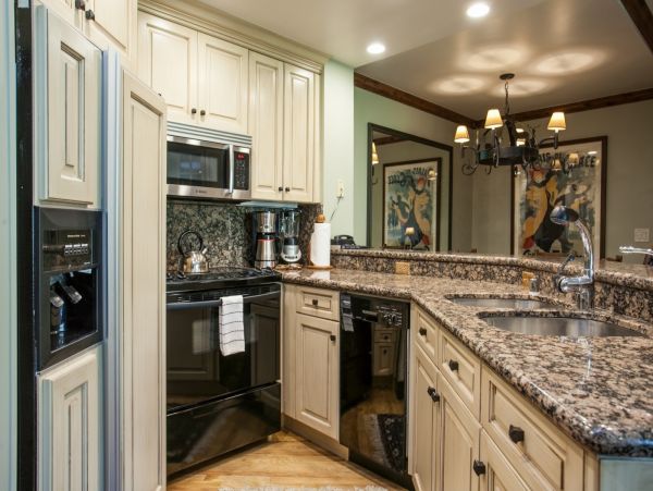 Kitchen includes all appliances and cooking accessories to create a wonderful meal.
