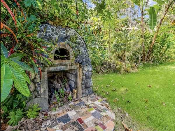 Holualoa Island Home with Hot Tub, Decks & Beach Nearby