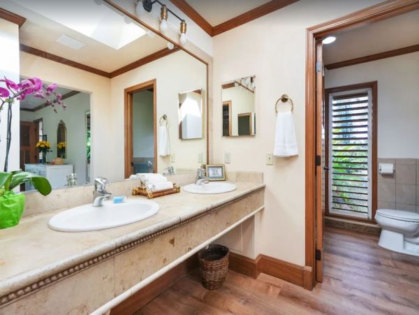 Princeville Vacation Luxury Home Four Bedrooms Walk To Beach