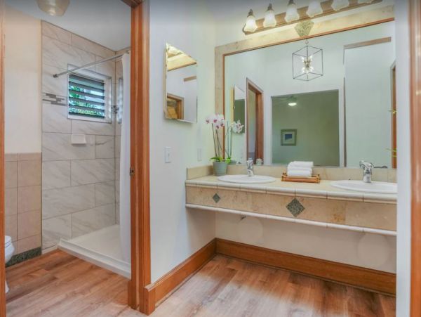 Princeville Vacation Luxury Home Four Bedrooms Walk To Beach