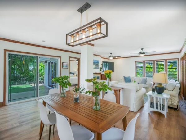 Princeville Vacation Luxury Home Four Bedrooms Walk To Beach