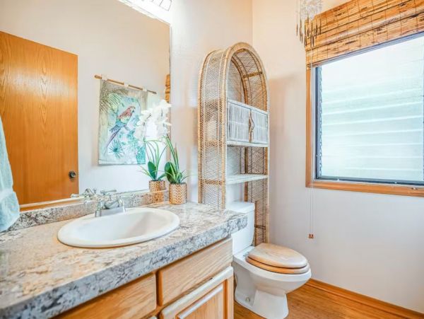 Beautiful Vacation Home with Pool & Spa in Princeville Sleeps 8