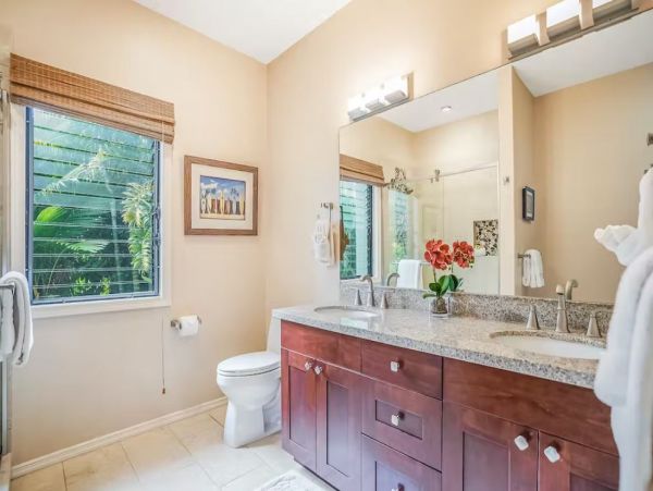 Beautiful Vacation Home with Pool & Spa in Princeville Sleeps 8