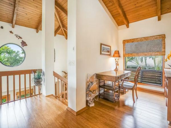 Beautiful Vacation Home with Pool & Spa in Princeville Sleeps 8