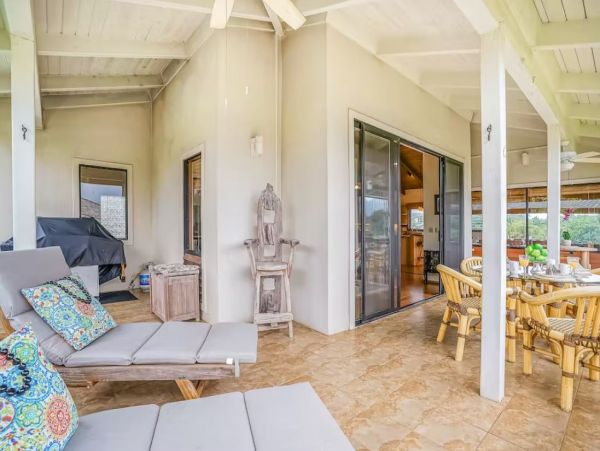 Beautiful Vacation Home with Pool & Spa in Princeville Sleeps 8