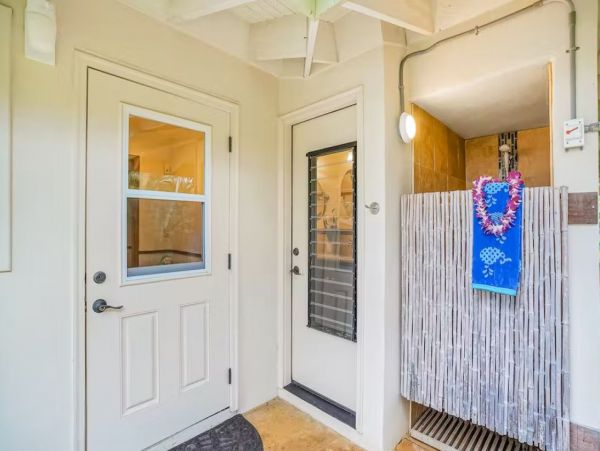 Beautiful Vacation Home with Pool & Spa in Princeville Sleeps 8