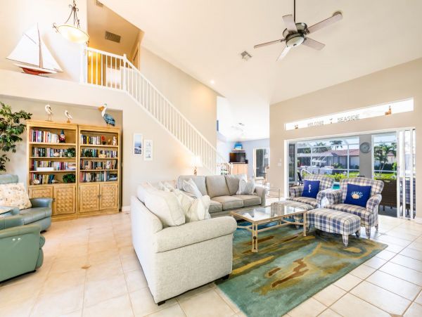 Canal View 5 Bedroom Home with Dock & Pool