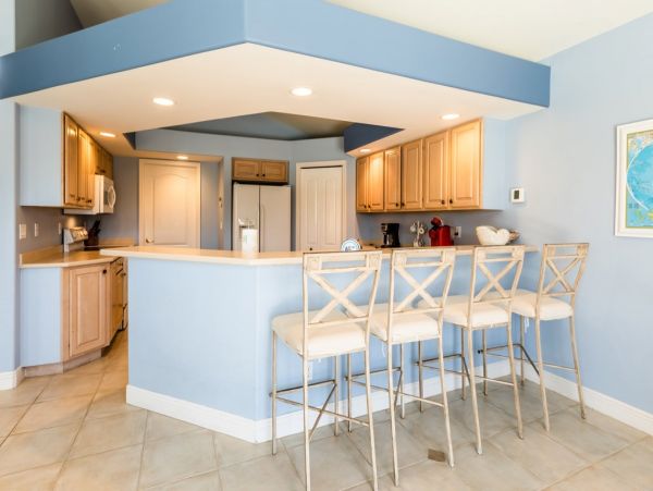 Canal View 5 Bedroom Home with Dock & Pool