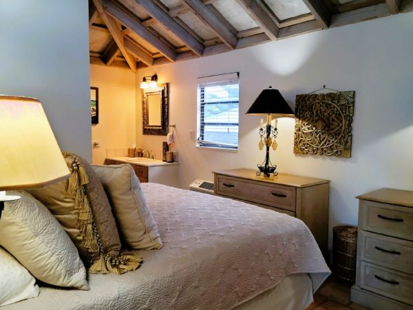 Ocean View Ten Bedrooms Vacation Estate in St. Thomas