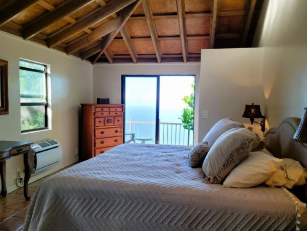 Ocean View Ten Bedrooms Vacation Estate in St. Thomas