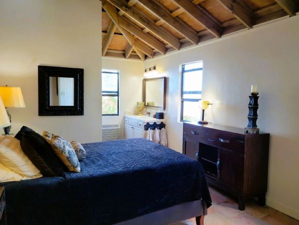 Ocean View Ten Bedrooms Vacation Estate in St. Thomas