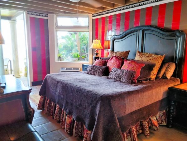 Ocean View Ten Bedrooms Vacation Estate in St. Thomas