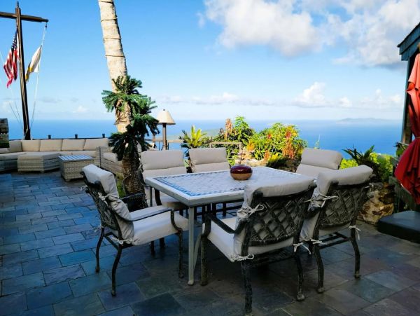 Ocean View Ten Bedrooms Vacation Estate in St. Thomas