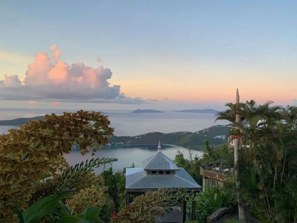 Ocean View Ten Bedrooms Vacation Estate in St. Thomas