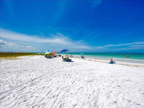 SIESTA KEY 2 BEDROOM BEACH VACATION RENTAL