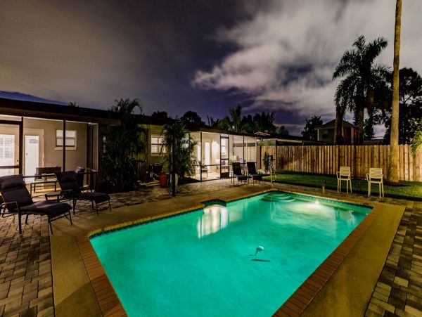 Two Bedroom Vacation Duplex in Naples Sleeps 4