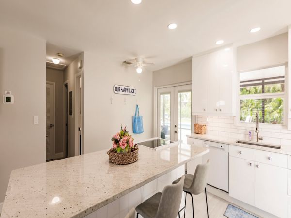 Two Bedroom Vacation Duplex in Naples Sleeps 4