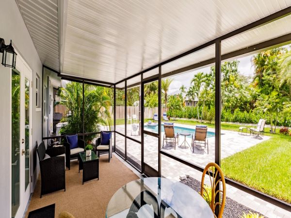 Two Bedroom Vacation Duplex in Naples Sleeps 4