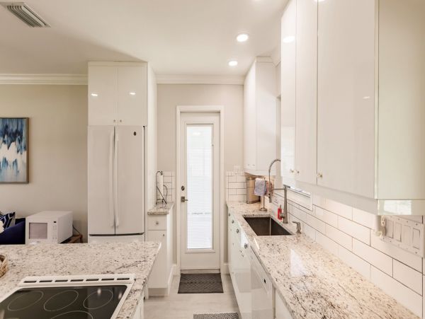Two Bedroom Charming Vacation Duplex in Naples Sleeps 4