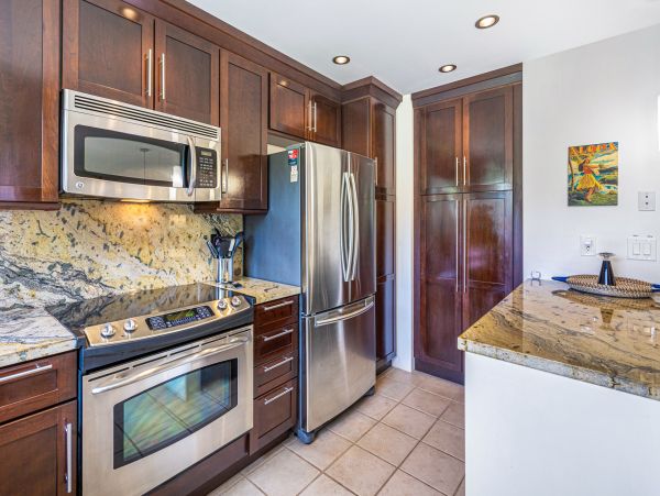 Wailea Ground Level 2 Bedroom Condo with Partial Ocean Views