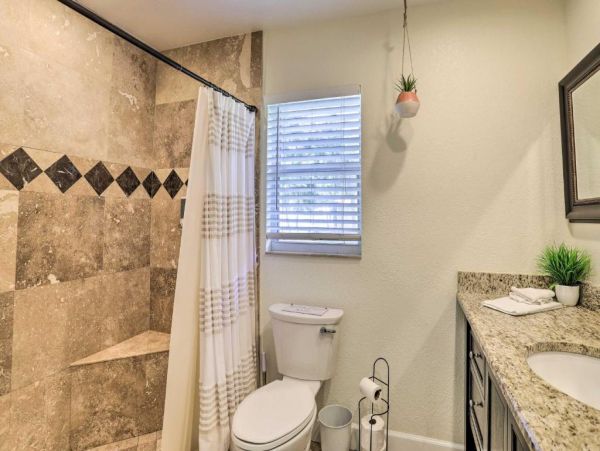 Largo Florida Vacation Home Four Bedrooms Sleeps 18 Guests