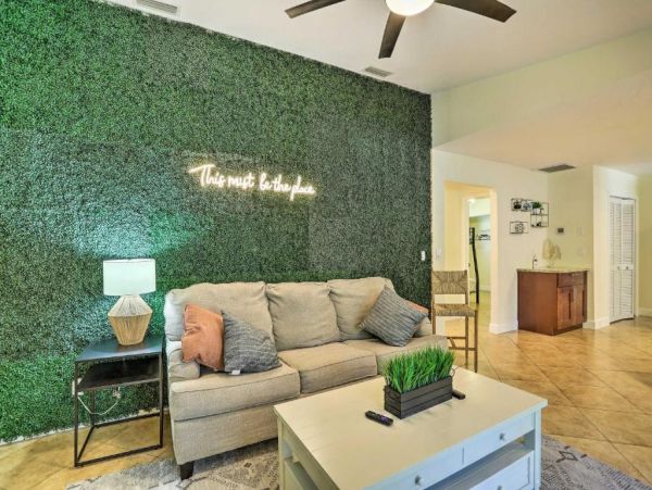 Largo Florida Vacation Home Four Bedrooms Sleeps 18 Guests