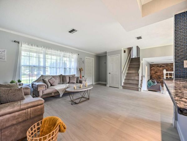 Tampa Vacation Pool Home Four Bedrooms Sleeps Ten Guests