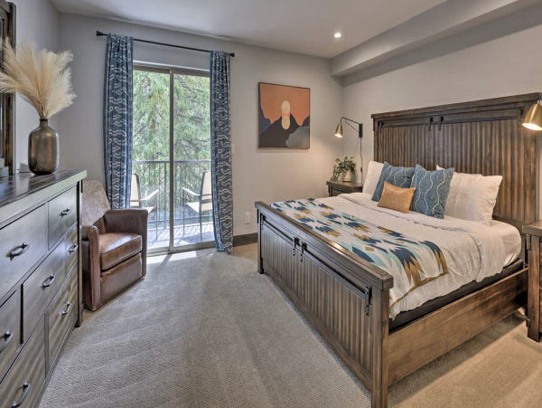 Winter Park Luxury Townhome Sleeps 11 Guests