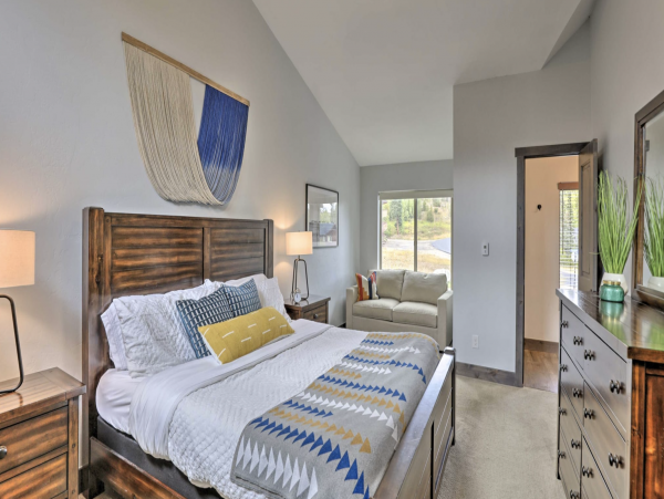 Winter Park Luxury Townhome Sleeps 11 Guests