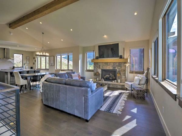Mountain Views Endless Relaxation 3 Bedroom Home in Breckenridge