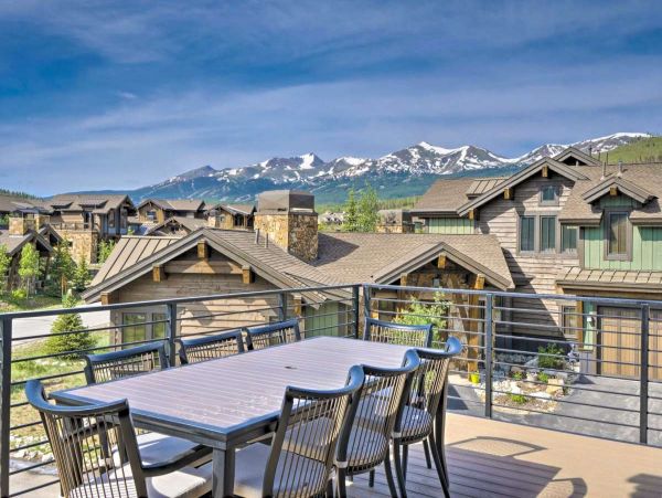 Mountain Views Endless Relaxation 3 Bedroom Home in Breckenridge