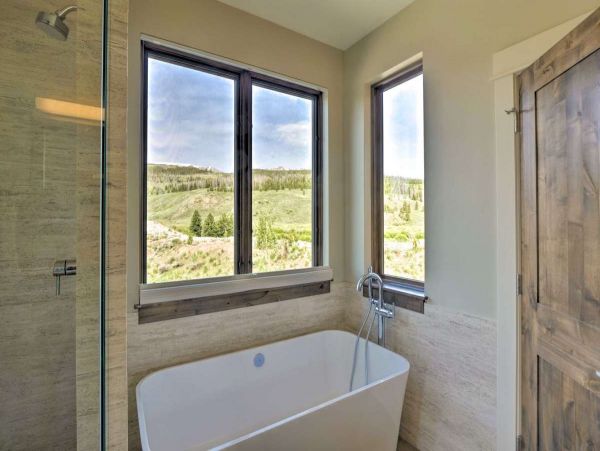 Mountain Views Endless Relaxation 3 Bedroom Home in Breckenridge
