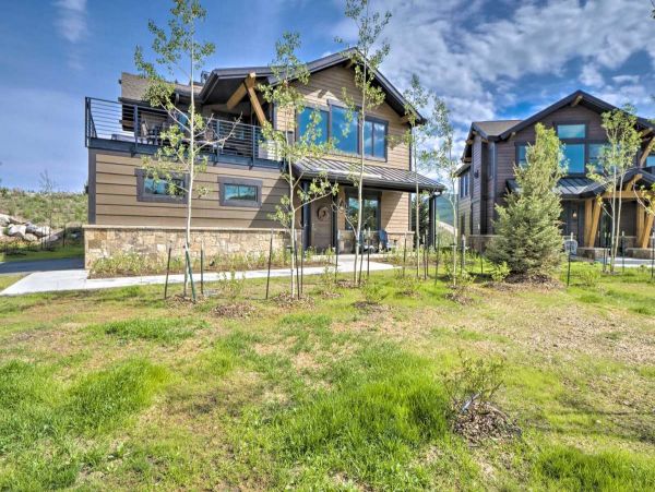 Mountain Views Endless Relaxation 3 Bedroom Home in Breckenridge