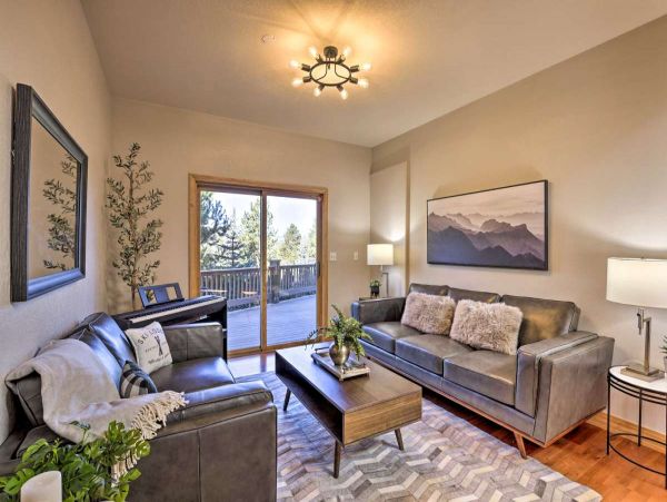 Luxury Silverthorne Cabin with Great Indoor & Outdoor Space
